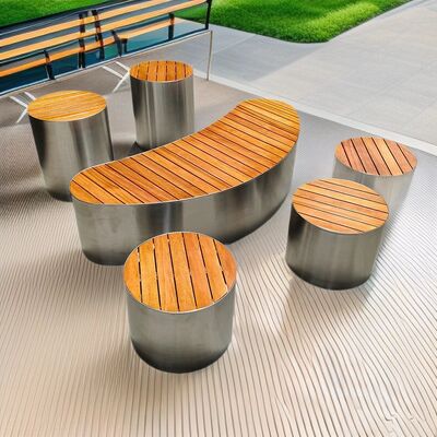 Zestaw na śmieci z stali nierdzewnej odporny na promienie UV z gumowymi stopami antypoślizgowymi do użytku wewnątrz i na zewnątrz